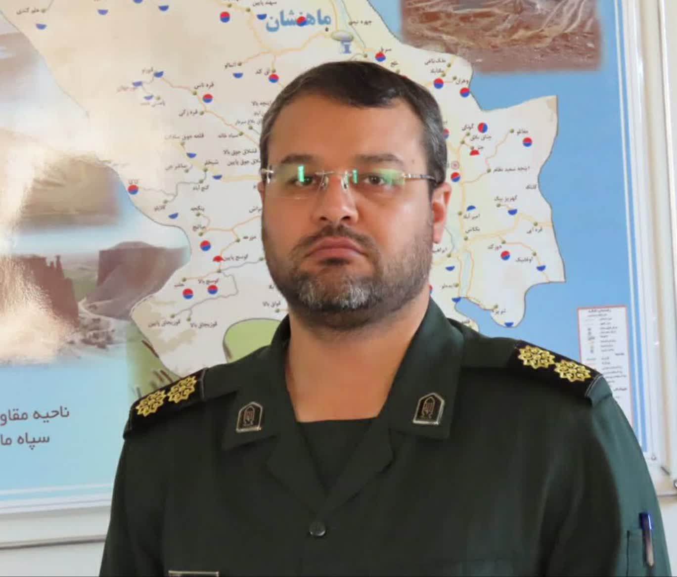 اکران مستند از 