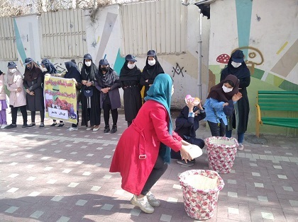 برگزاری مسابقات بومی محلی برای کودکان کار