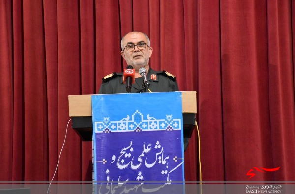 همایش علمی مکتب شهید سلیمانی در بوشهر برگزار شد/ تقدیر از 10 مقاله برتر همایش علمی بسیج