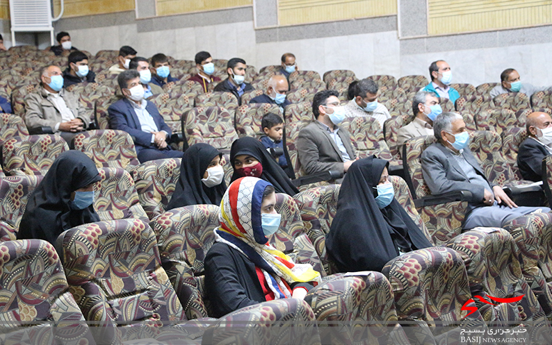 گزارش تصویری / یادواره شهدای عملیات غرورآفرین والفجر 8 در برازجان برگزار شد گزارش تصویری / یادواره شهدای عملیات غرورآفرین والفجر 8 در برازجان برگزار شد