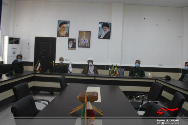 دیدار تعدادی از کارکنان سپاه تنگستان با امام جمعه شهراهرم