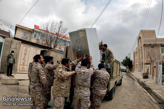 استمرار خدمت به زلزله زدگان سی سخت