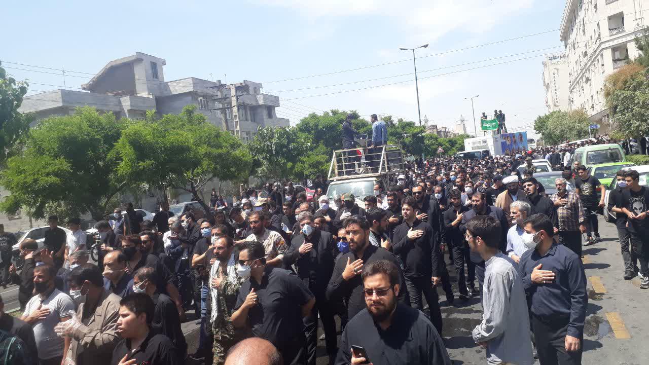 آئین وداع و تشییع پیکر مطهر شهید «اصغر پاشاپور» ظهر یکشنبه در ری برگزار شد. آئین وداع و تشییع پیکر مطهر شهید «اصغر پاشاپور» ظهر یکشنبه در ری برگزار شد.