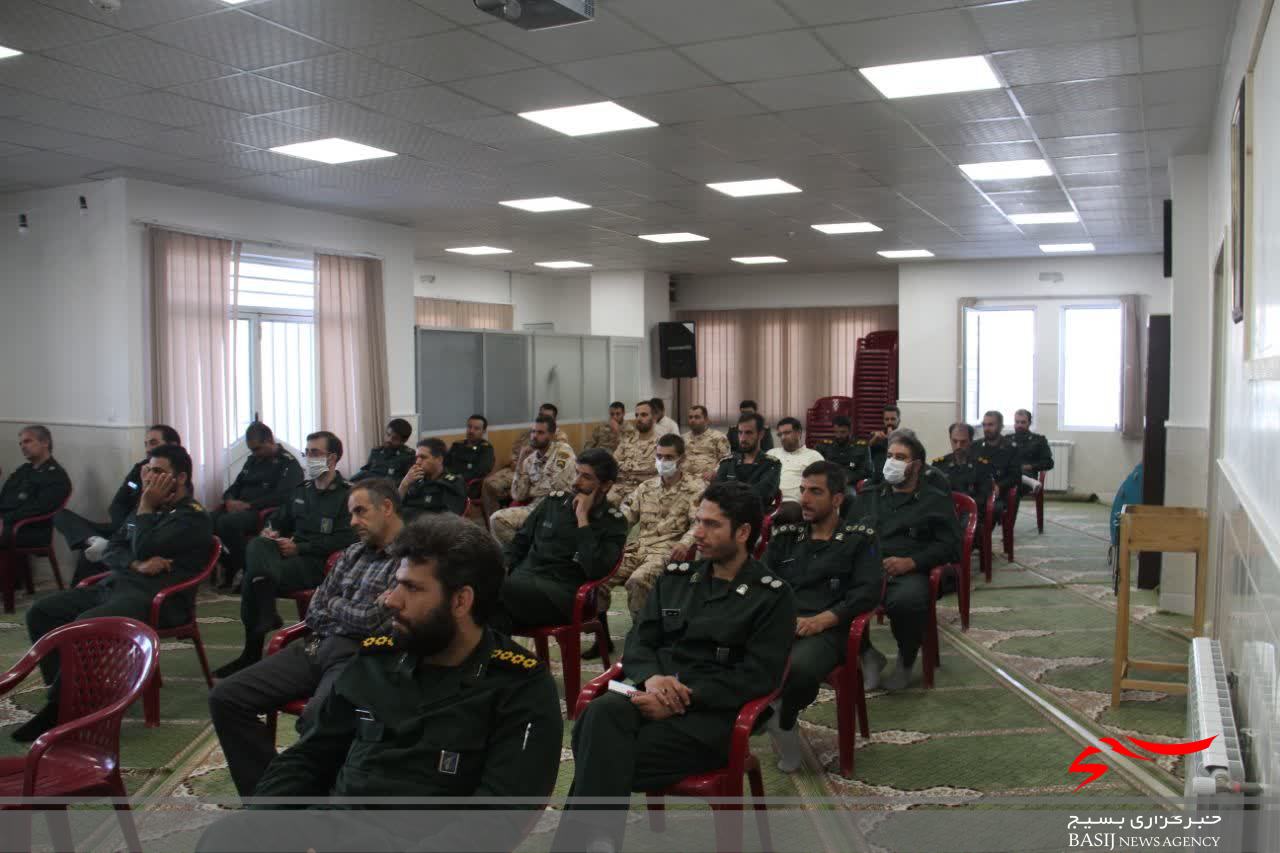 برگزاری نشست عقیدتی سیاسی در ناحیه امام حسن مجتبی (ع)