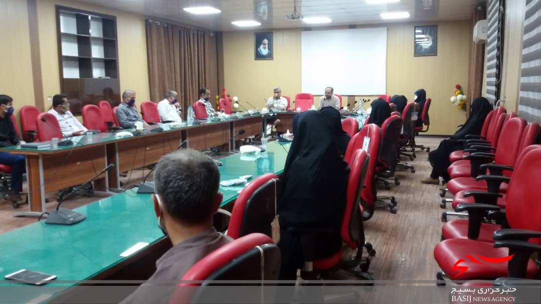 تخصص و تعهد دو مولفه اصلی کارگزاران در نگاه امام خمینی(ره)