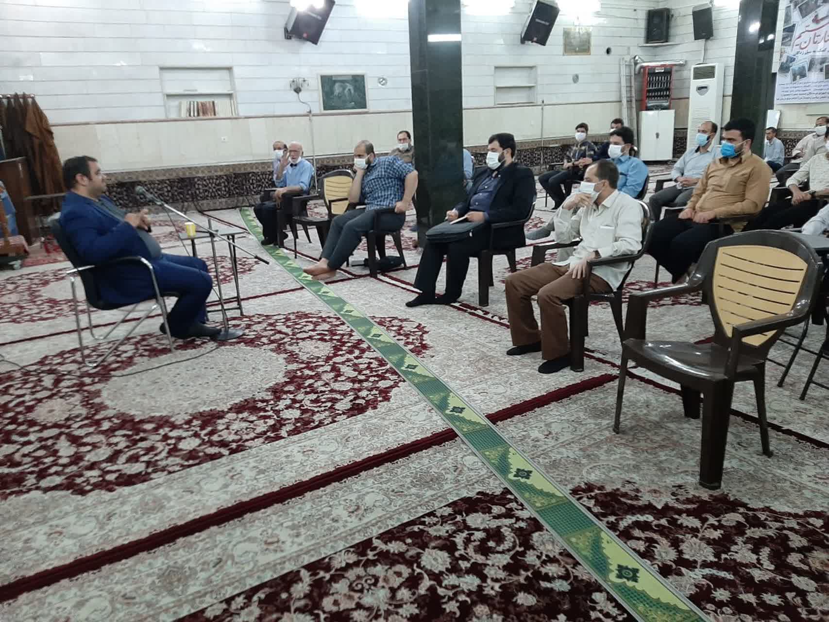 نشست بصیرتی در پایگاه شهید پورشه حوزه 355 امام حسن(ع) برگزار شد