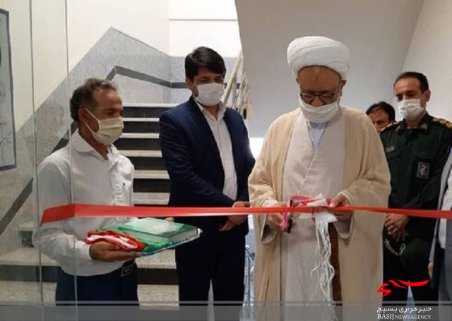 مدیرکل فنی و حرفهای استان بوشهر:دانشگاهها نباید بر آموزش صرف تأکید کنند بلکه باید با آموزش مهارتهای مختلف دانشجویان را برای ورود به بازار کار مهیا سازند. مدیرکل فنی و حرفهای استان بوشهر:دانشگاهها نباید بر آموزش صرف تأکید کنند بلکه باید با آموزش مهارتهای مختلف دانشجویان را برای ورود به بازار کار مهیا سازند.