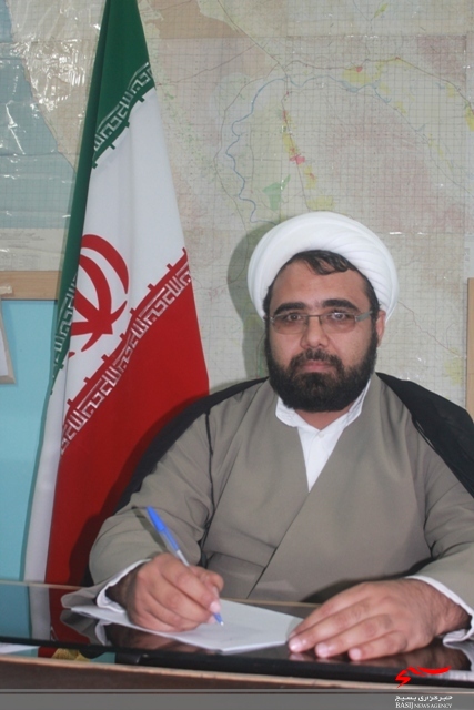 هفته دفاع مقدس، برگرفته از مکتب عاشورایی رزمندگان است هفته دفاع مقدس، برگرفته از مکتب عاشورایی رزمندگان است