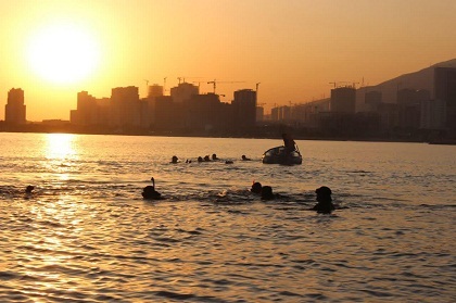 برگزاري رزمايش والفجر 8 در درياچه خليج فارس