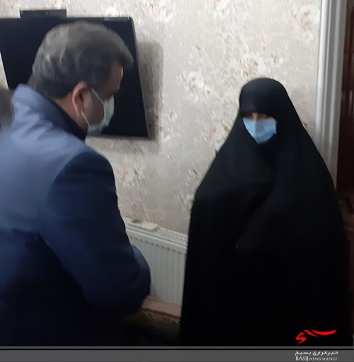 دیدار استاندار مازندران با خانواده شهید خان طومان