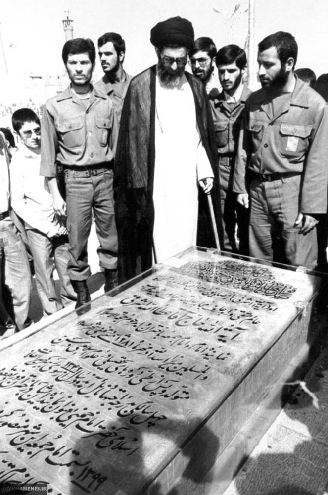 پدر می&zwnj;گفت حفظ نظام به حفظ 