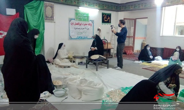 نان که نه، جان و دل، نذر امام می کنیم