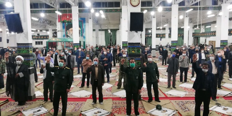 همایش بزرگ رزمندگان اسلام آیسک به صورت بخشی وبا شرکت 400تن از رزمندگان دفاع مقدس در چهارمین روز هفته دفاع مقدس وچهلمین سالگرد دفاع مقدس در حسینیه شهدای آیسک برگزار شد.