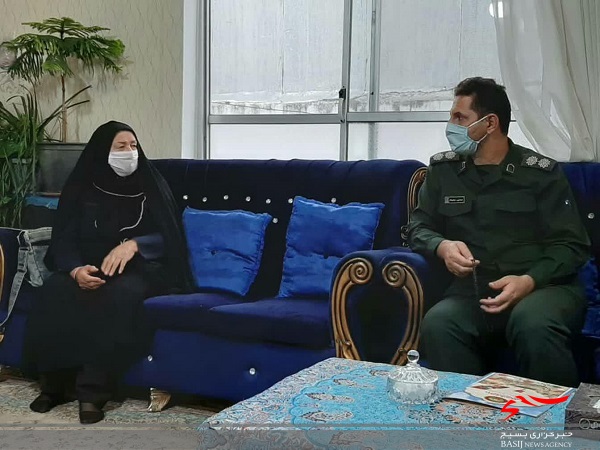 بانوان جهادگر نقش موثری در پیروزی دفاع مقدس داشتند / مجاهدت رزمندگان وصف شدنی&nbsp; نیست