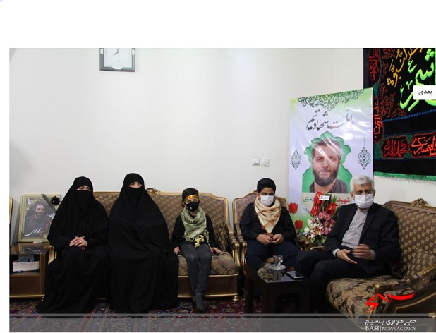 دیدار سعید جلیلی با خانواده شهید آمر به معروف محمد محمدی دیدار سعید جلیلی با خانواده شهید آمر به معروف محمد محمدی