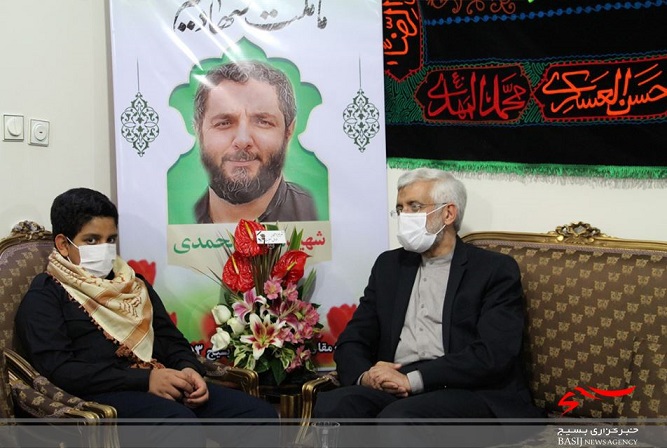 دیدار سعید جلیلی با خانواده شهید آمر به معروف محمد محمدی دیدار سعید جلیلی با خانواده شهید آمر به معروف محمد محمدی