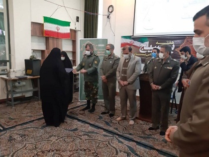 تقدیر از بسیجیان نمونه و گلریزان مزار شهدای گمنام