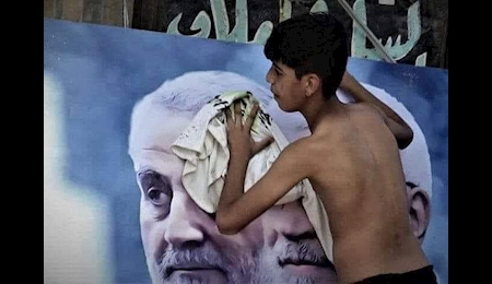 نصب تصاویر سردار سلیمانی و ابومهدی المهندس در خیابان&zwnj;های بغداد