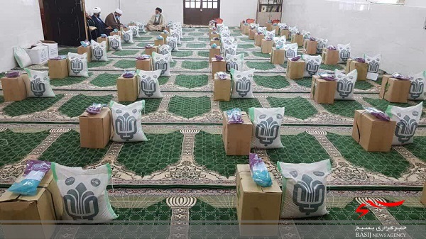 توزیع بیش از 70 بسته معیشتی و بهداشتی بین طلاب مناطق محروم بخش دلوار توزیع بیش از 70 بسته معیشتی و بهداشتی بین طلاب مناطق محروم بخش دلوار