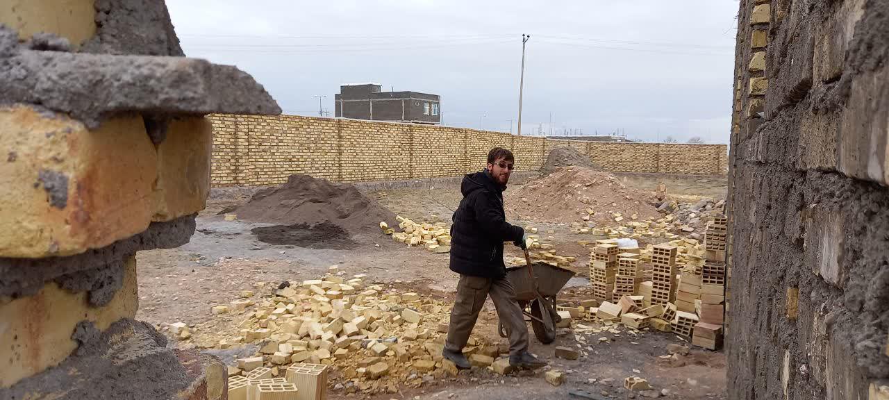 شوق خدمت به محرومان توسط جهادگران بسیجی گروه جهادی شهید شاطری در زنجان شوق خدمت به محرومان توسط جهادگران بسیجی گروه جهادی شهید شاطری در زنجان