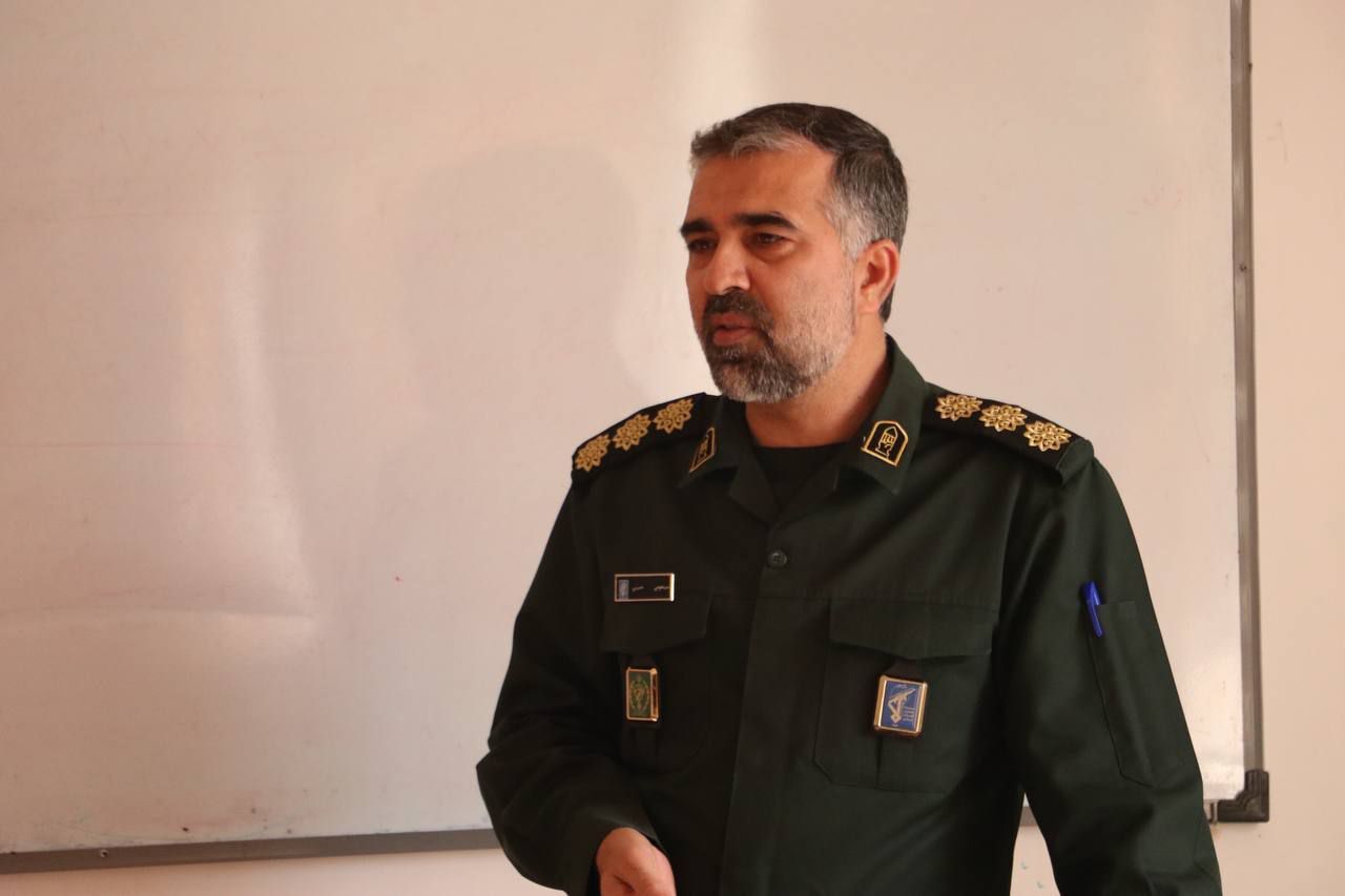فعالین رسانه افکار عمومی را شکل می دهند / خبرنگار بسیجی مبتکر و هنرمند است