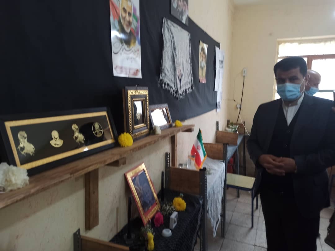 نشان ذوالفقار سردار سلیمانی اثر هنرمند صنایع‌دستی یاسوجی رونمایی می‌شود