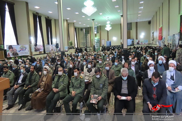 اخلاص سردار سلیمانی او را بر دل ها حاکم کرد اخلاص سردار سلیمانی او را بر دل ها حاکم کرد