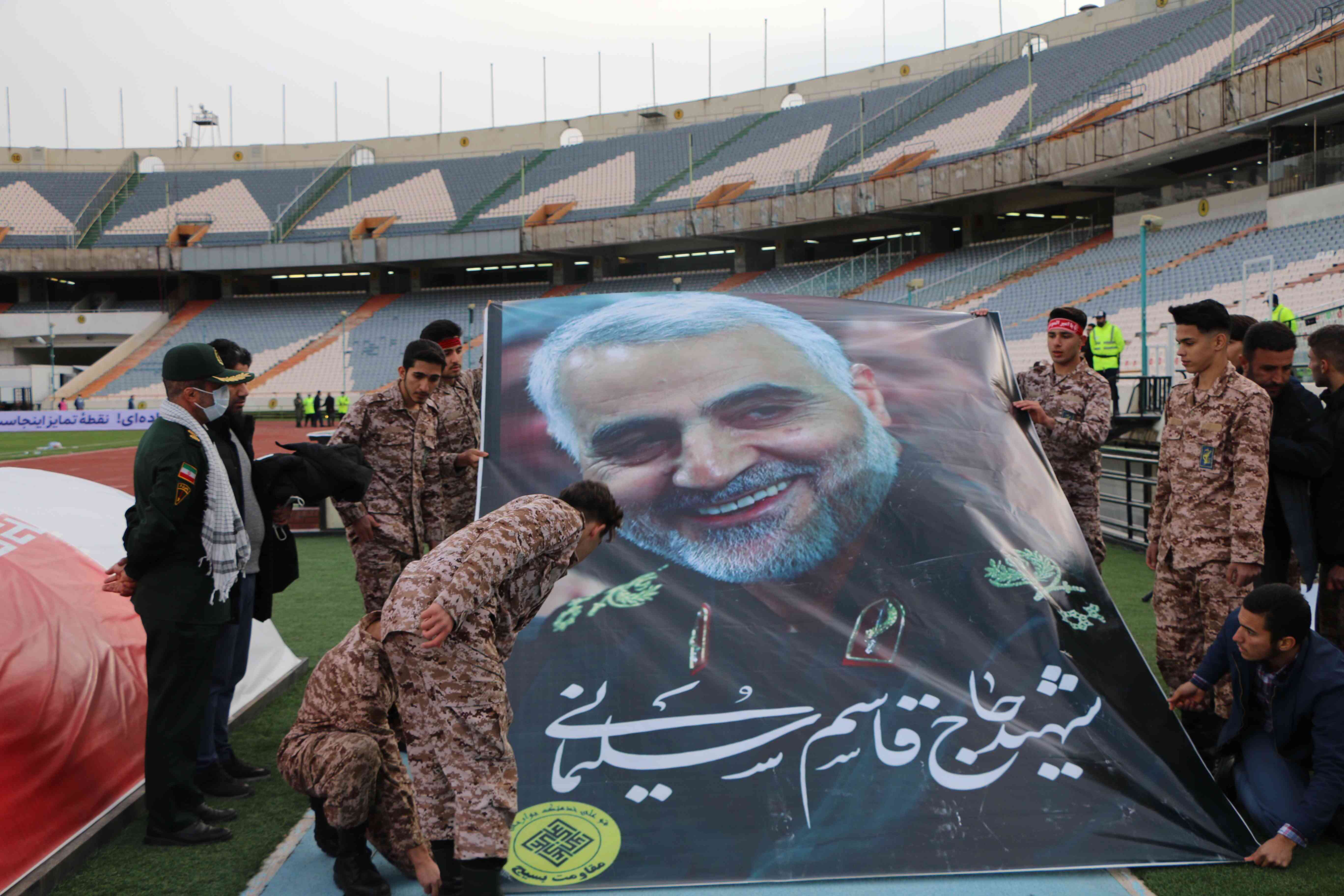 حضور رئیس سازمان ورزش بسیج در مراسم یادبود سردار شهید حاج قاسم سلیمانی در ورزشگاه آزادی حضور رئیس سازمان ورزش بسیج در مراسم یادبود سردار شهید حاج قاسم سلیمانی در ورزشگاه آزادی