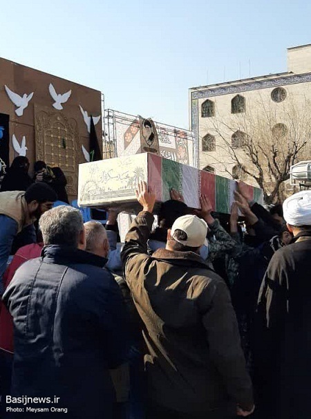 پیکر مطهر شهید مجید مسگر طهرانی در تهرانپارس تشییع شد