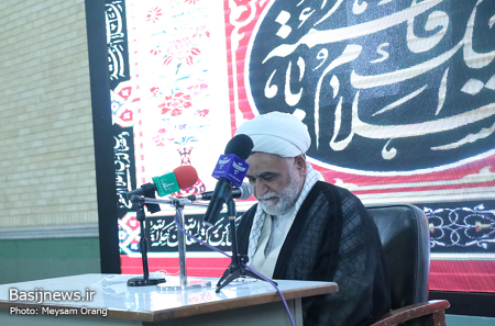 مراسم تکریم و معارفه مسئول حوزه نمایندگی ولی فقیه در تیپ حضرت زهرا(س)