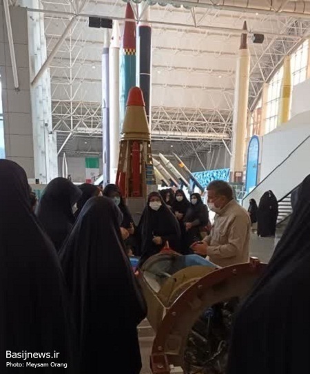 بازدید از نمایشگاه هوا فضا