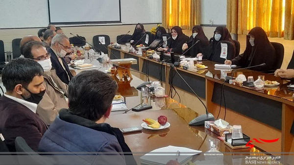 تشکیل ۲۰ گروه &laquo;پیشرفت مدرسه&raquo; در سطح آموزشگاه&zwnj;های ناحیه ۳ قم+ تصاویر