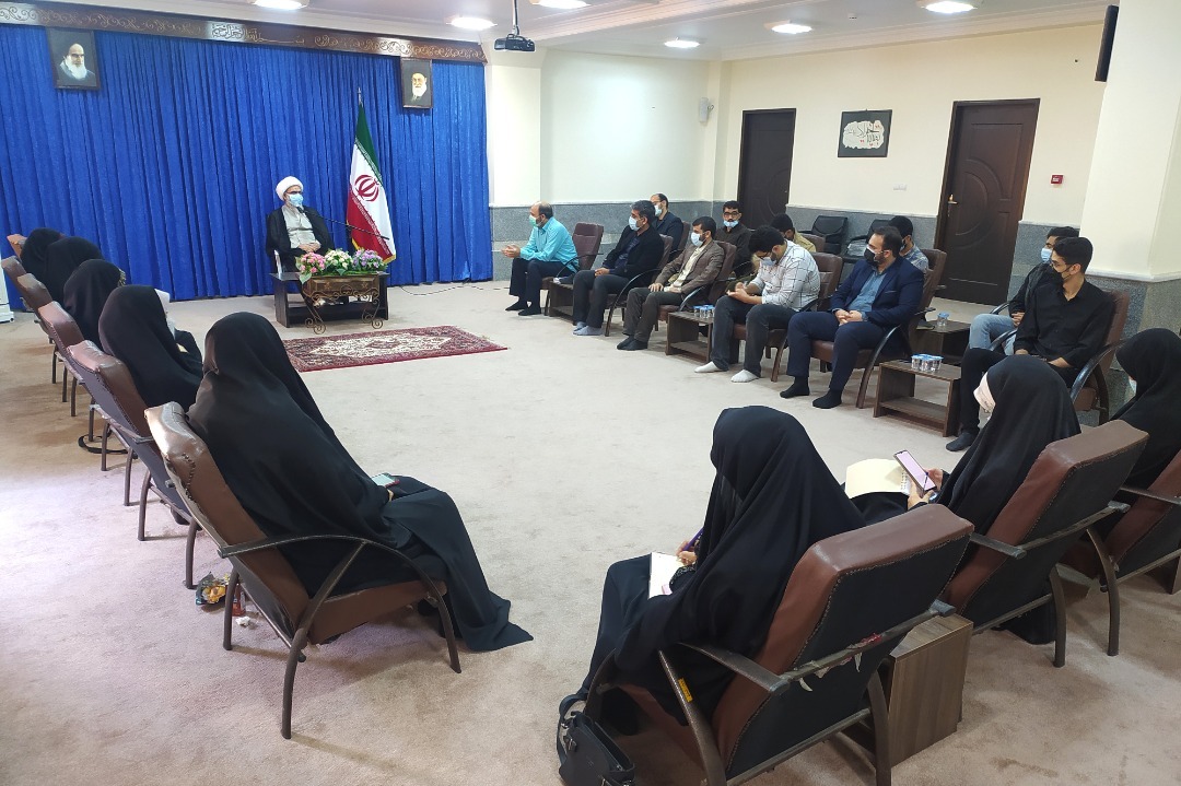 دیدار جمعی از دانشجویان بسیجی استان بوشهر با آیت الله صفایی بوشهری