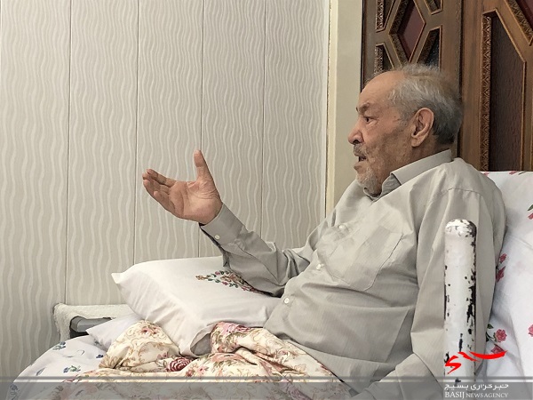 هدف از دیدار با خانواده شهدا و ایثارگران بزرگداشت یاد شهدا است