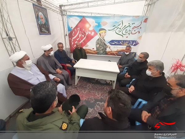 بازدید معاون استاندار و مدیرکل بنیاد شهید قم از پایگاه بسیج گلزار شهدا+ تصاویر