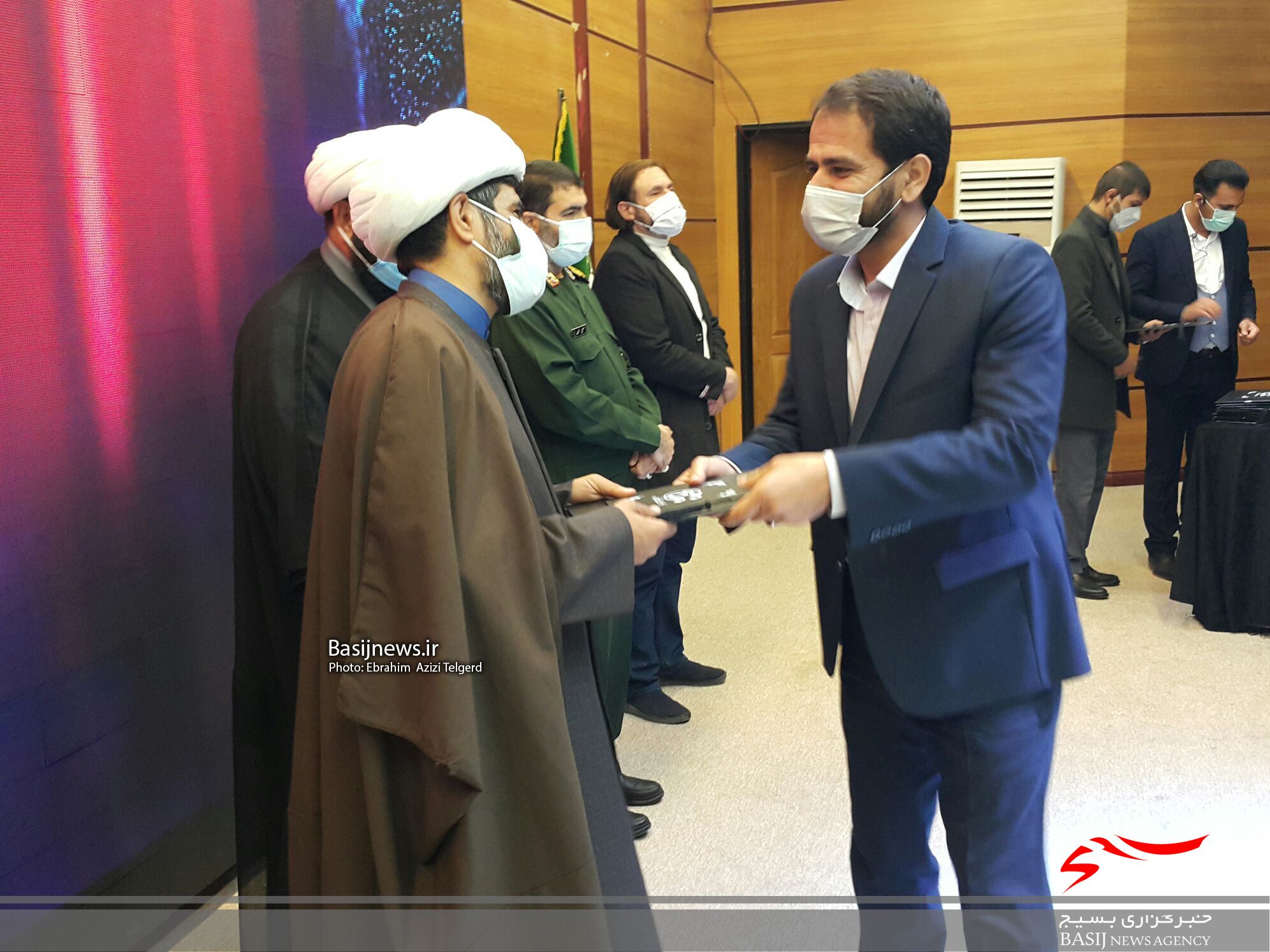 تجلیل از برترین های جشنواره های فرهنگی هنری مرکز آفرینش های هنری بسیج کهگیلویه و بویراحمد