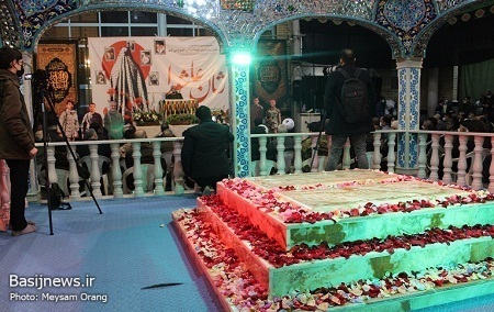 برگزاری اولین یادواره شهدای گمنام در مسجد جامع فاطمیه