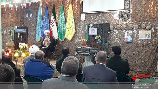 مراسم بزرگداشت شهدای انقلاب و دفاع مقدس با حضور فرهنگیان بسیجی ناحیه ۳ قم