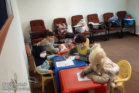 برپایی میز خدمت در دهه فجر انقلاب اسلامی