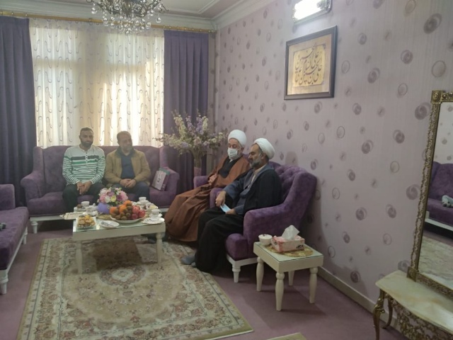 درپایان این دیدار ها با اهداء هدیه از زحمات و صبر و شکیبایی&nbsp; این بزرگواران تقدیر شد
