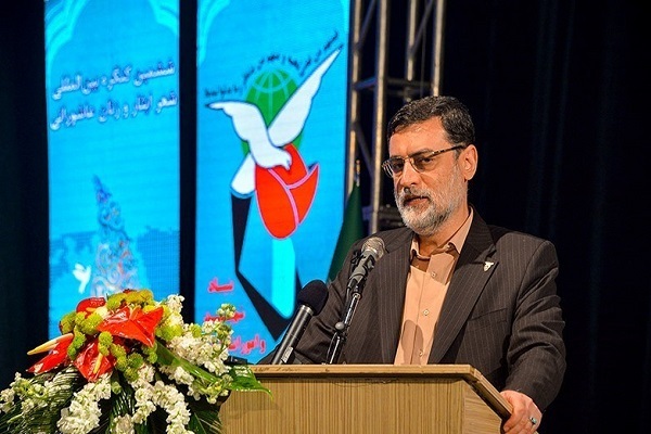 نام مقدس حضرت زینب (س)، محور عمده اشعار این کنگره است/ زبان هنر و شعر را زبان بیان است