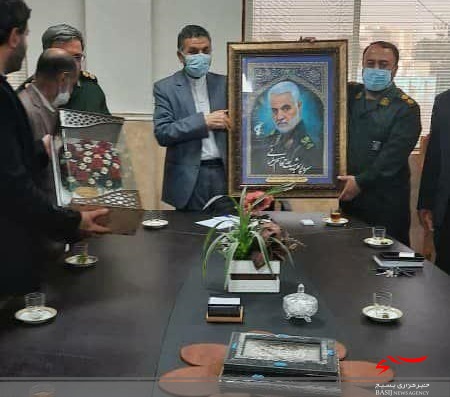مسئولان بسیج فرهنگیان و دانش آموزی قم با مدیرکل آموزش و پرورش استان دیدار کردند+ تصاویر