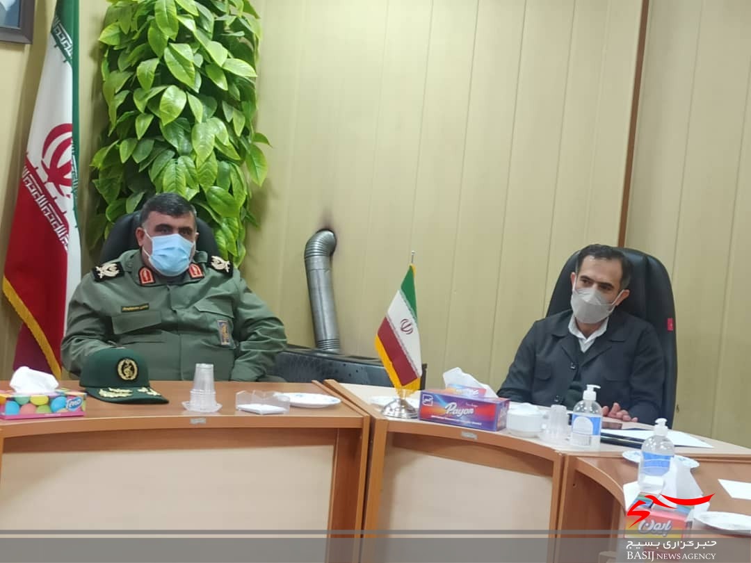 فرمانده تیپ 48 فتح کهگیلویه و بویراحمد با فرماندار بویراحمد دیدار کرد / درسی که سردار حکمتیان به همه داد ( + تصاویر )
