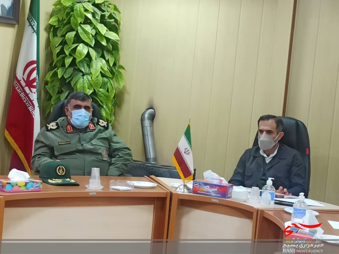 فرمانده تیپ 48 فتح کهگیلویه و بویراحمد با فرماندار بویراحمد دیدار کرد / درسی که سردار حکمتیان به همه داد ( + تصاویر )