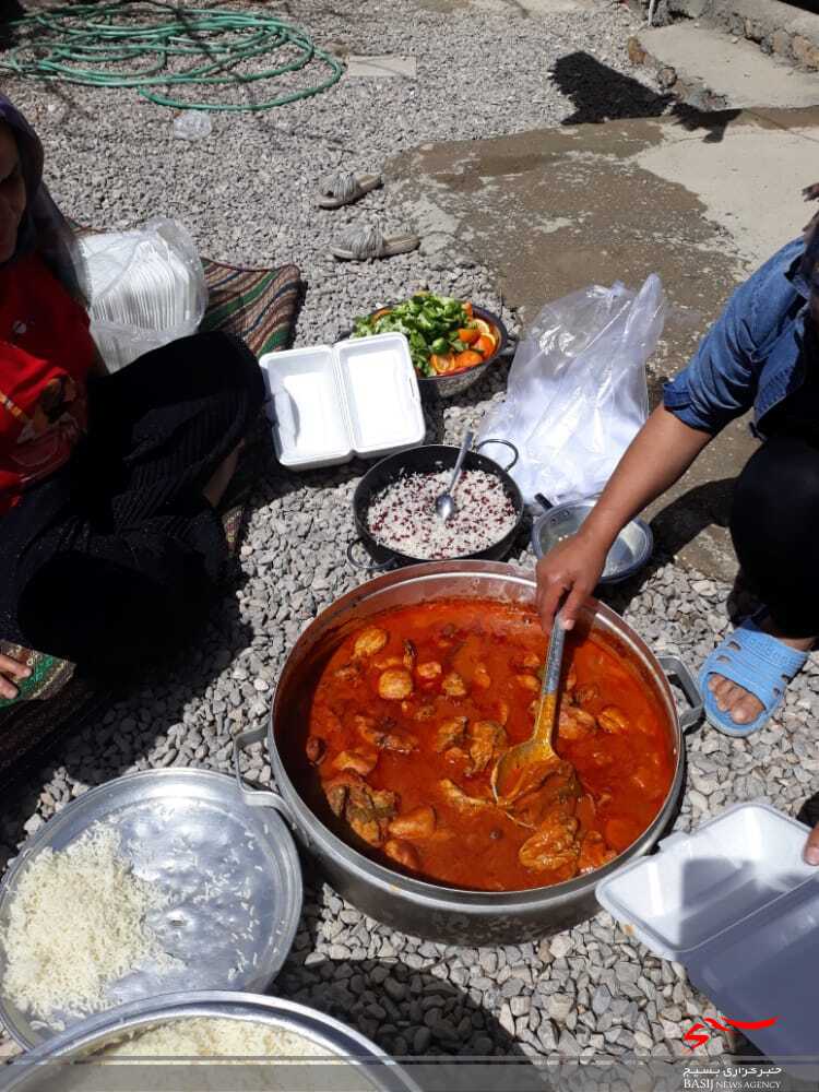اقدامات بسیج اقشار سپاه فتح در نیمه شعبان ۱۴۰۰/ از پخت و توزیع بیش از ۶۵۰۰ غذای نذری تا تا توزیع ۵۰۰ بسته معیشتی و مسابقه کتابخوانی
