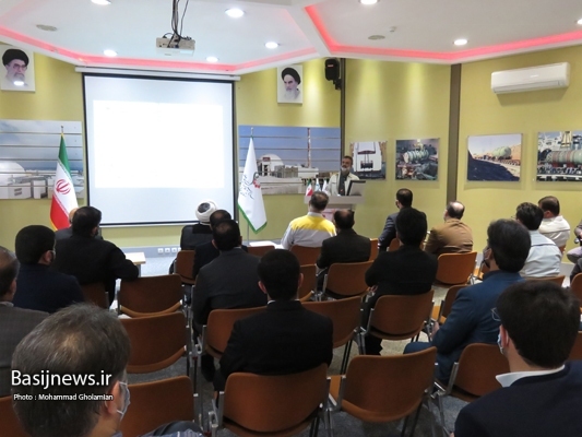 مراسم بزرگداشت روز مهندس در بوشهر برگزار شد/ تقدیر از بسیجیان نمونه صنعت و معدن استان بوشهر
