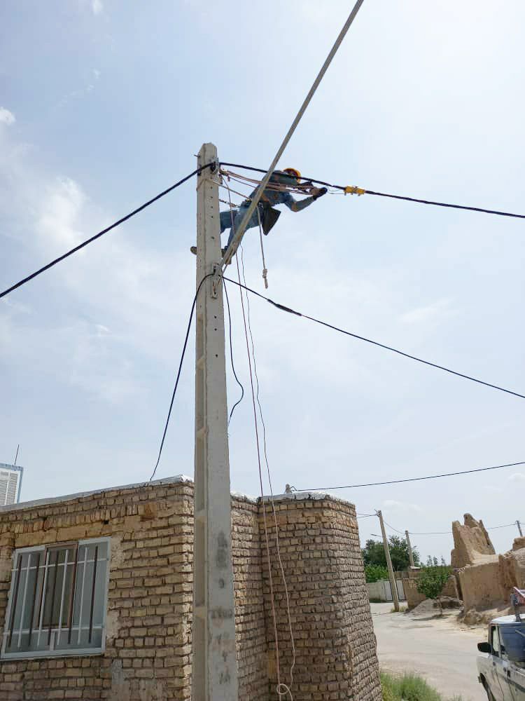 تبدیل شبکه فشار ضعیف سیمی روستای قلعه نو خالصه شاهرود به کابل خودنگهدار تبدیل شبکه فشار ضعیف سیمی روستای قلعه نو خالصه شاهرود به کابل خودنگهدار