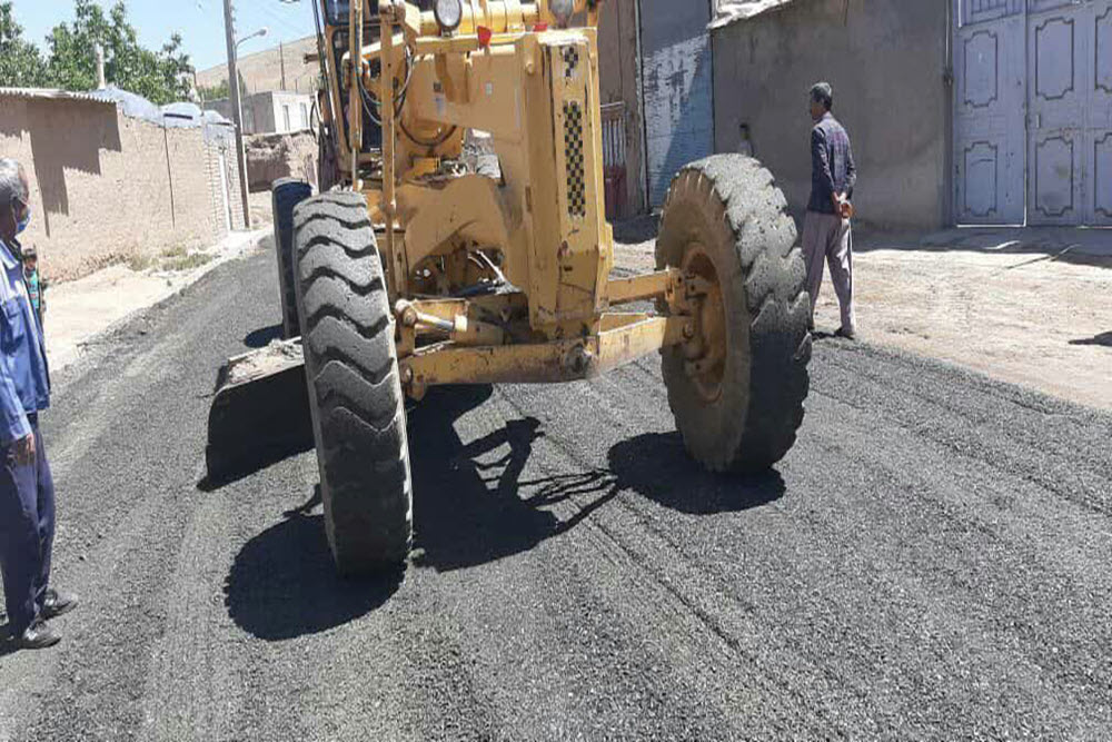 اجرای عملیات بهسازی در روستای طویلان علیا