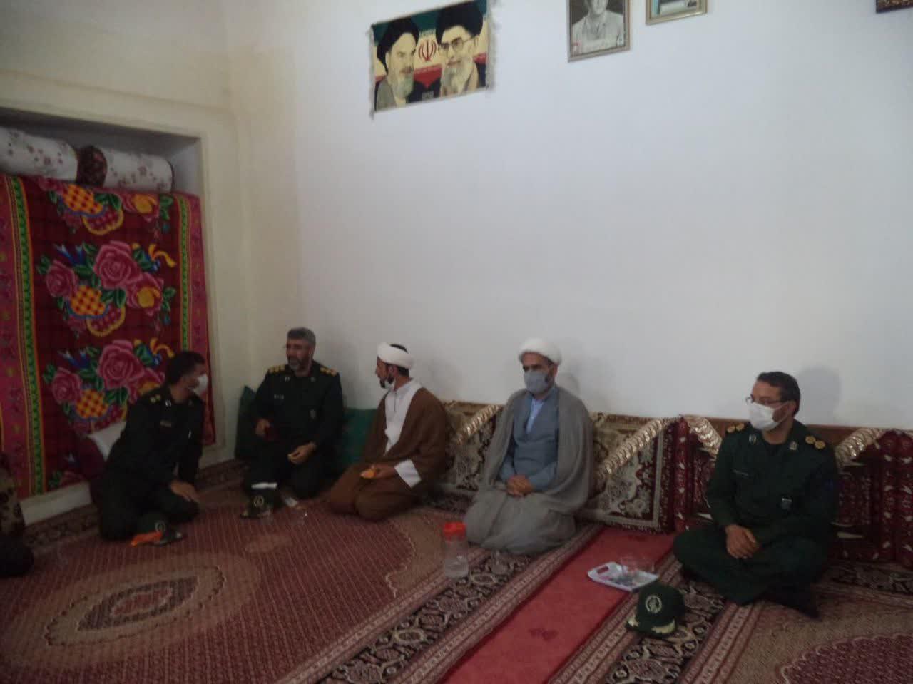 دیدارجانشین فرمانده سپاه انصارالمهدی(عج)استان زنجان با چهار خانواده شهید ماهنشانی