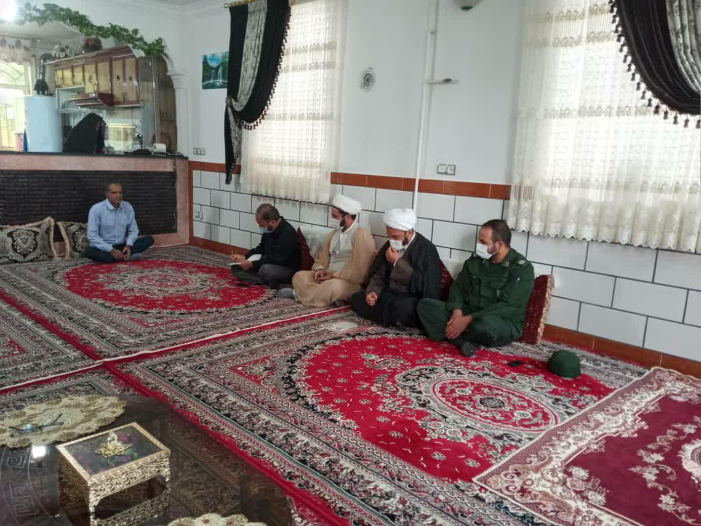 سرکشی از خانواده شهدای شهر شهباز محله بازنه